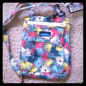 KAVU purse!! NWT